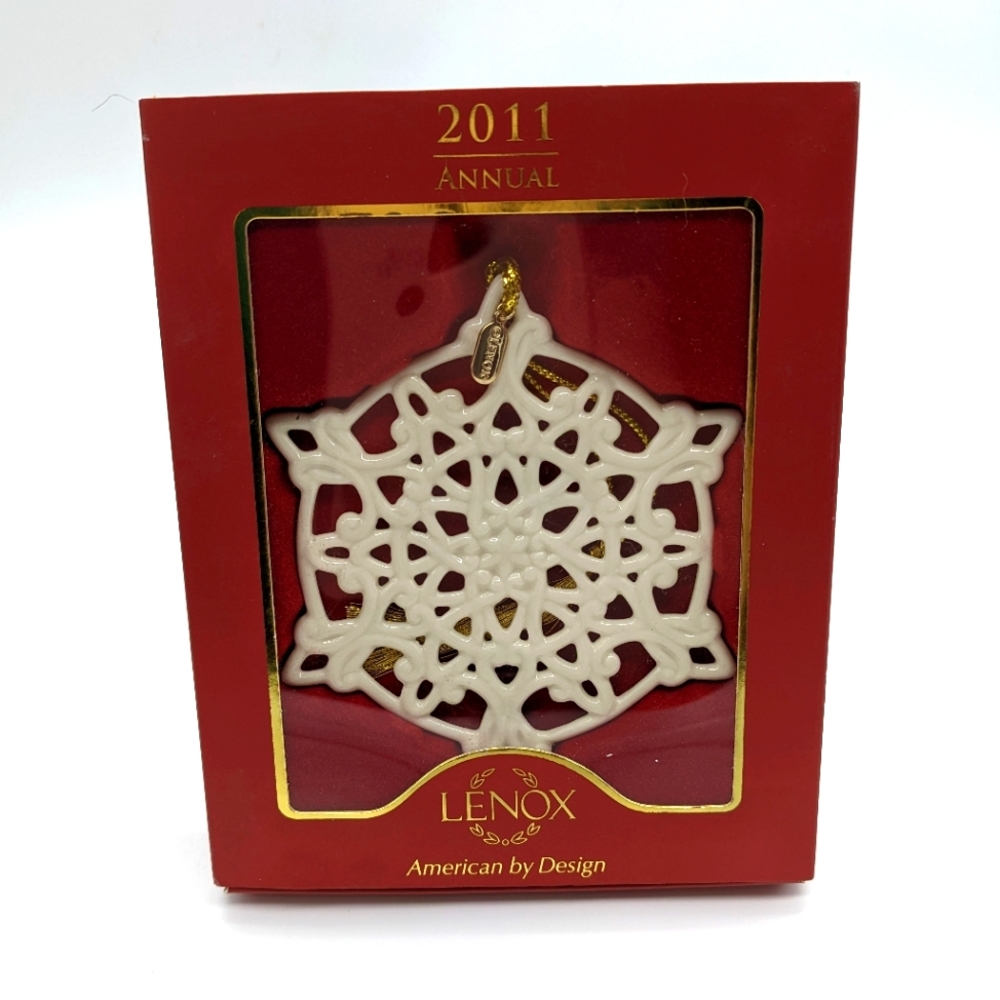Lenox 2011 Annual Snowflake Ornament NIB